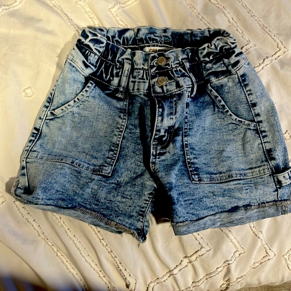 Light and dark wash Jean shorts